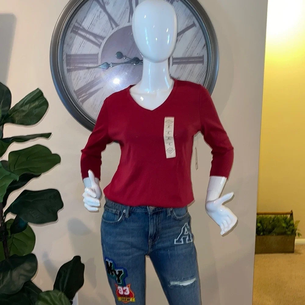 ⭐️St. John's bay Chic & Comfortable 100% Cotton Red‎ V- Neck Top 3/4 Sleeve  S